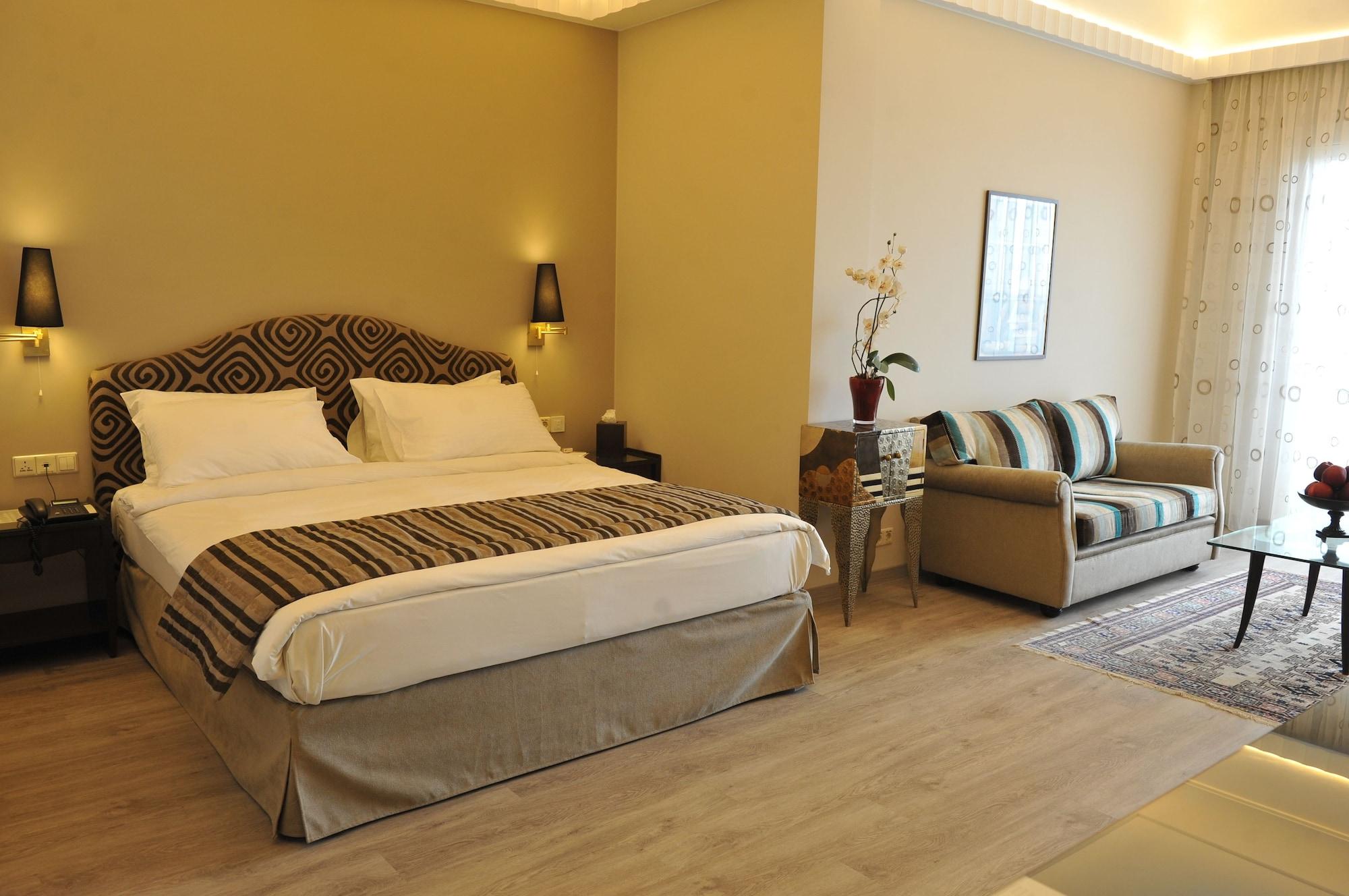 Warwick Palm Beach Hotel Bejrút Kültér fotó