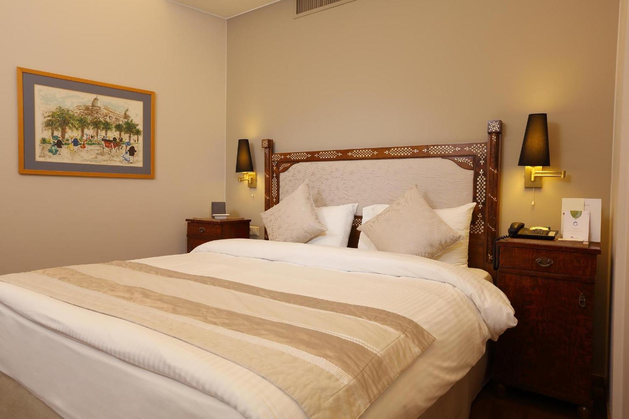 Warwick Palm Beach Hotel Bejrút Szoba fotó